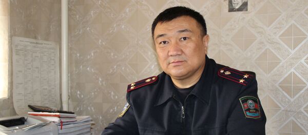 Начальник управления контроля и координации деятельности патрульной милиции и административной практики ГУПМ Нур Сатыбалдиев Начальник управления контроля и координации деятельности патрульной милиции и административной практики ГУПМ Нур Сатыбалдиев - Sputnik Кыргызстан