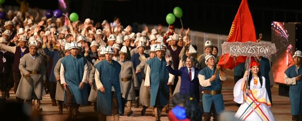 II Дүйнөлүк көчмөндөр оюнунун ачылыш аземи. Архив - Sputnik Кыргызстан