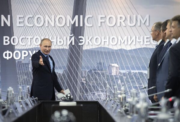 Рабочая поездка президента РФ Владимира Путина в Дальневосточный федеральный округ - Sputnik Кыргызстан