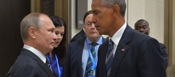 Президент РФ Владимир Путин и президент США Барак Обама во время встречи в Ханчжоу. - Sputnik Кыргызстан