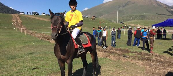 Ат чабыш боюнча спортчу - Sputnik Кыргызстан