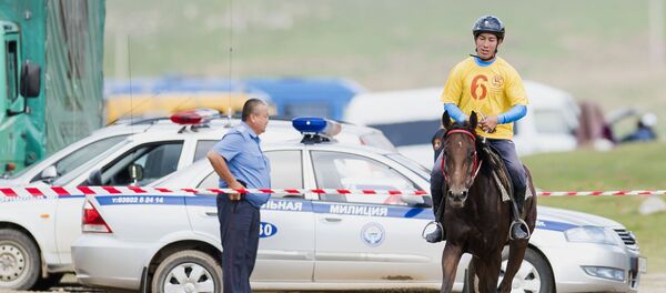 Большие скачки на дистанции в 80 километров в рамках II Всемирных игр кочевников. - Sputnik Кыргызстан