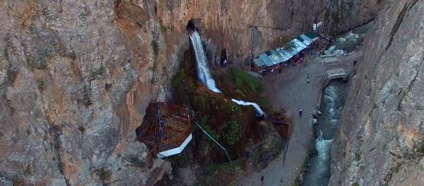 Ажайып Кыргызстан: Абшыр-Ата шаркыратмасы Ажайып Кыргызстан: Абшыр-Ата шаркыратмасы - Sputnik Кыргызстан