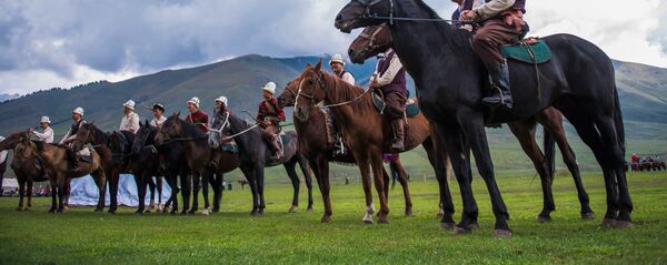 Салбурун оюнунун катышуучулары. Архив Салбурун оюнунун катышуучулары. Архив - Sputnik Кыргызстан