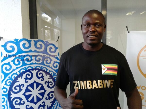 Спортсмен из Зимбабве Эбетс Муррури, участвующий во Всемирных играх кочевников - Sputnik Кыргызстан