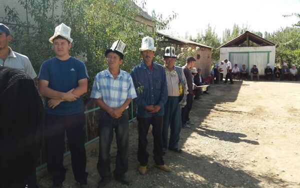 Погибшего похоронили в родном селе Алашан в Ноокатском районе Ошской области. - Sputnik Кыргызстан