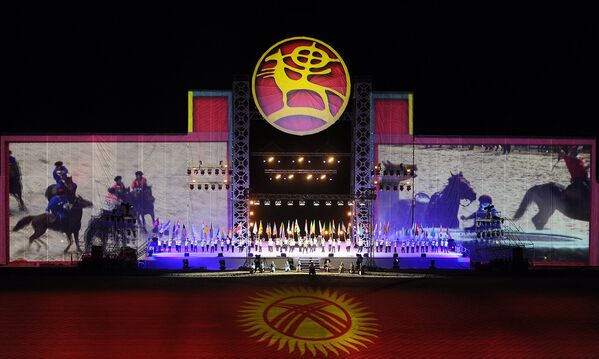 Церемония закрытия Всемирных игр кочевников на ипподроме в Иссык-Кульской области - Sputnik Кыргызстан