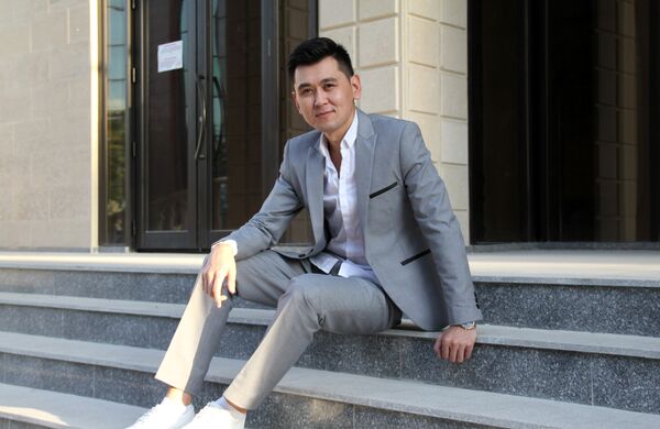 Популярный кыргызский певец Нурлан Насип - Sputnik Кыргызстан