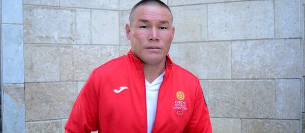 Паралимпиадага катышып жаткан кыргызстандык спортчу Арстанбек Базаркулов - Sputnik Кыргызстан