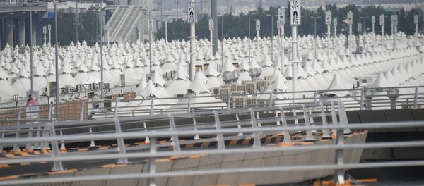 Сауд Аравиядагы ажылыкка келген мусулмандардын чатыр лагери. Архив - Sputnik Кыргызстан