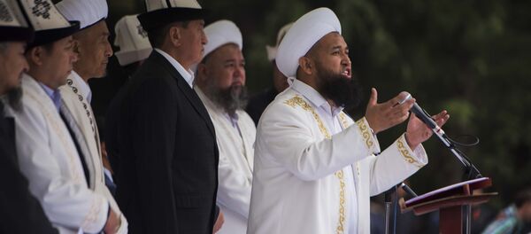 Кыргызстан мусулмандарынын дин башкармалыгынын жетекчиси Максат Токтомушев. Архив - Sputnik Кыргызстан