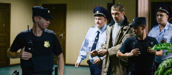 Врио начальника управления Т антикоррупционного главка (ГУЭБиПК) МВД России Дмитрий Захарченко, подозреваемый по делу о взятке, в Пресненском суде города Москвы, где рассматривается ходатайство следствия об его аресте. - Sputnik Кыргызстан