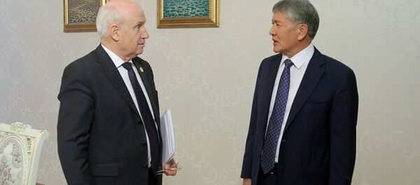 Президент Алмазбек Атамбаев принял председателя исполнительного комитета – исполнительного секретаря СНГ Сергея Лебедева - Sputnik Кыргызстан