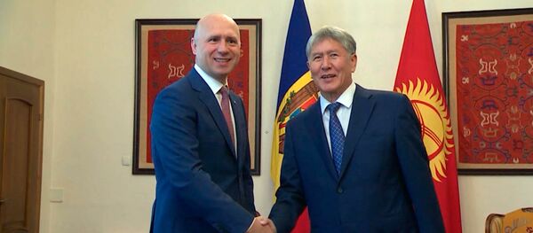 Президент КР и премьер Молдовы обсудили вопросы двусторонних отношений - Sputnik Кыргызстан