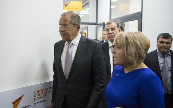 Министр иностранных дел России Сергей Лавров посетил новый редакционный центр Sputnik Кыргызстан. - Sputnik Кыргызстан