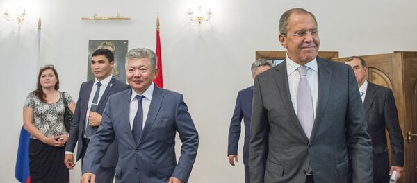 Россиянын тышкы иштер министри Сергей Лавров Антон Чехов атындагы мектептин расмий ачылышына катышты. - Sputnik Кыргызстан
