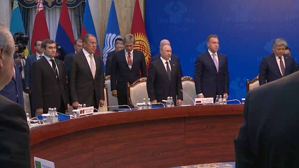 Минута молчания и обращение к узбекскому народу — открытие саммита СНГ - Sputnik Кыргызстан