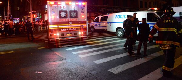 Жарылуу болгон аймактагы тез жардам кызматы. Жарылуу болгон аймактагы тез жардам кызматы. - Sputnik Кыргызстан