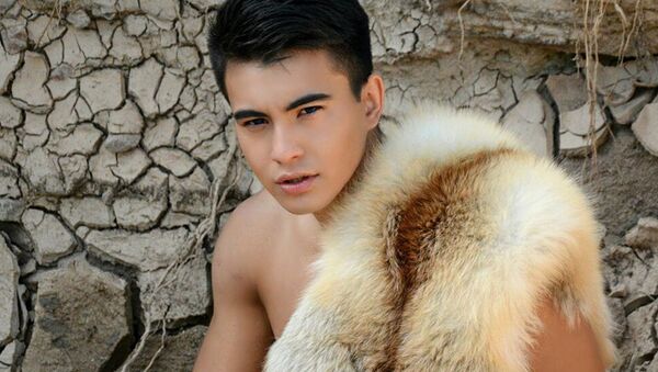 Кыргызстанец Нурсултан Айталиев, который впервые представит страну на международном конкурсе красоты Mister Universal Ambassador — 2016. - Sputnik Кыргызстан