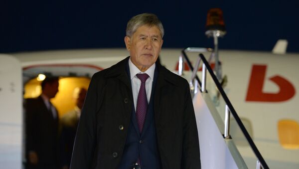 Прилёт в Уфу Президента Киргизской Республики Алмазбека Атамбаева - Sputnik Кыргызстан