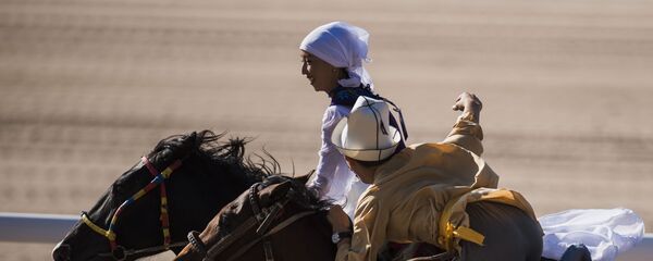 Кыз куумай оюнчу. Архив Кыз куумай оюнчу. Архив - Sputnik Кыргызстан