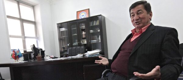 Архивное фото заочно осужденного Джалал-Абадским судом за организацию межэтнического конфликта на юге страны в июне 2010 года Кадыржан Батыров - Sputnik Кыргызстан