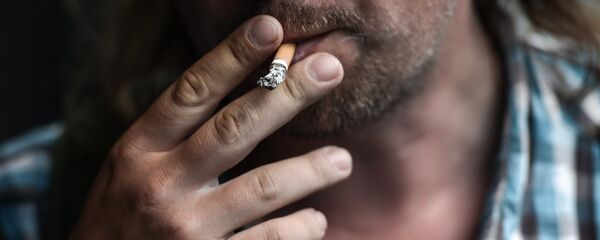 Курение в общественных местах - Sputnik Кыргызстан