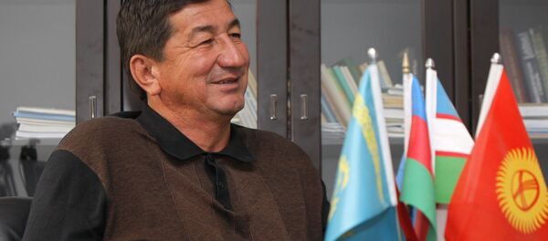 Кадыржан Батыровдун архивдик сүрөтү - Sputnik Кыргызстан