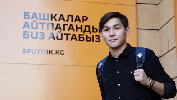 Музыкант из КР, показавший один лучших результатов на международном конкурсе исполнителей Новая волна Нурсултан Азыкбаев - Sputnik Кыргызстан