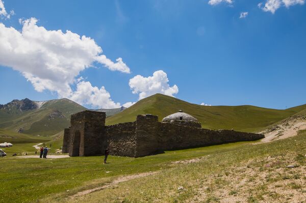 Вид караван-сарай Таш-Рабат - Sputnik Кыргызстан