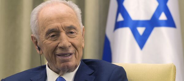 Архивное фото экс-президента Израиля Шимона Переса - Sputnik Кыргызстан