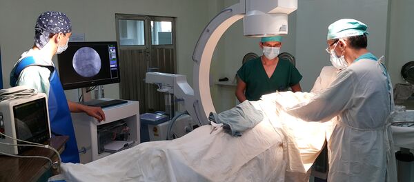 Кыргызстандын башкы кардиохирургу, аритмолог, Түштүк аймактык жүрөк кан тамыр хирургия илимий борборунун жетекчиси Калдарбек Абдраманов - Sputnik Кыргызстан