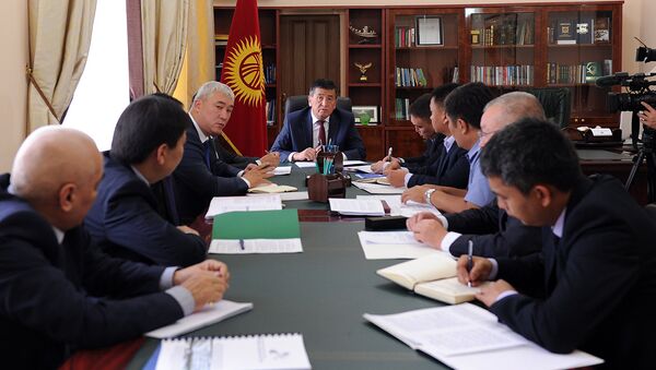 Премьер-министр Сооронбай Жээнбеков на рабочем совещании по вопросу реализации Безопасный город - Sputnik Кыргызстан