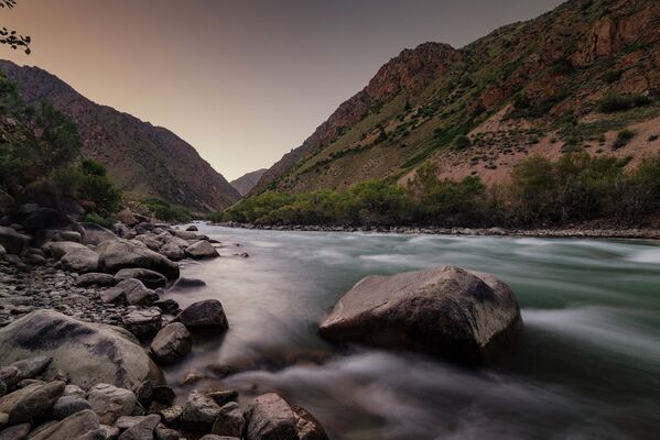 Природа Кыргызстана. Долина реки Кокомерен - Sputnik Кыргызстан