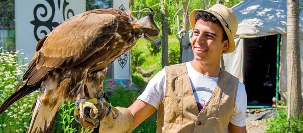 Молодой путешественник из Египта Могаммед Эльбанги в Кыргызстане - Sputnik Кыргызстан