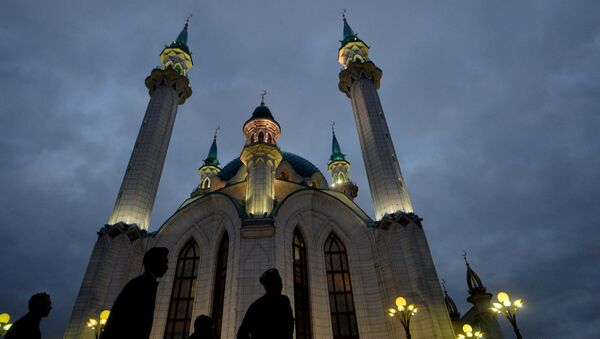 Мусульмане у мечети, архивное фото - Sputnik Кыргызстан