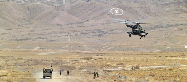 Силы быстрого развертывания ОДКБ вступили в бой с террористами - Sputnik Кыргызстан