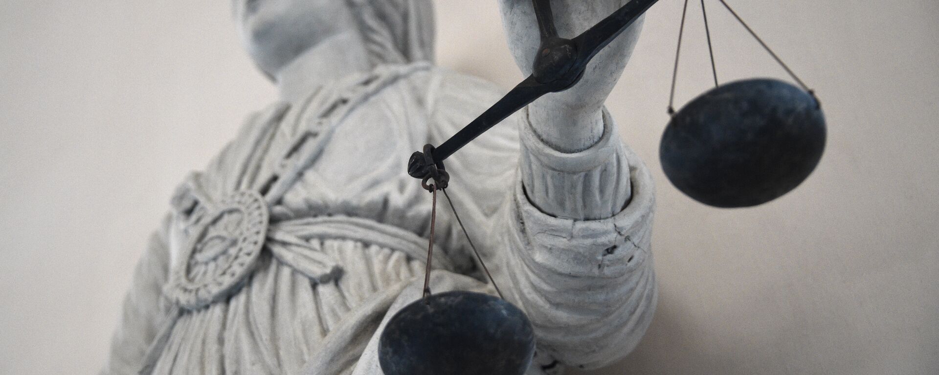 Статуя богини правосудия Фемиды. Архивное фото - Sputnik Кыргызстан, 1920, 01.06.2021