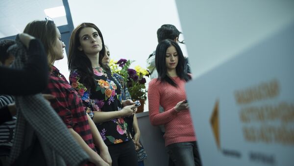 Студенты на экскурсии для учащихся столичных вузов по редакционному центру Sputnik - Sputnik Кыргызстан