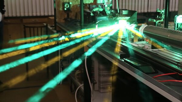 Сверхточный лазер на парах стронция – уникальная разработка российских ученых - Sputnik Кыргызстан