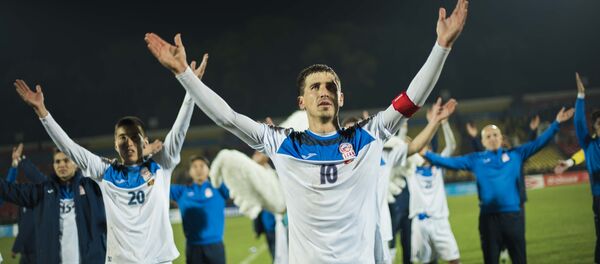 Кыргызстандын футбол боюнча курама командасынын оюнчулары. Архив - Sputnik Кыргызстан