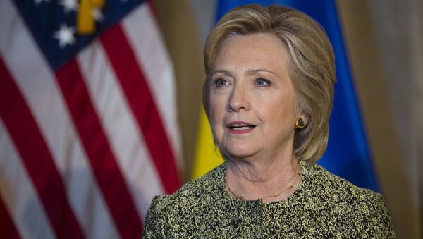 Архивное фото кандидата в президенты США от Демократической партии Хиллари Клинтон - Sputnik Кыргызстан