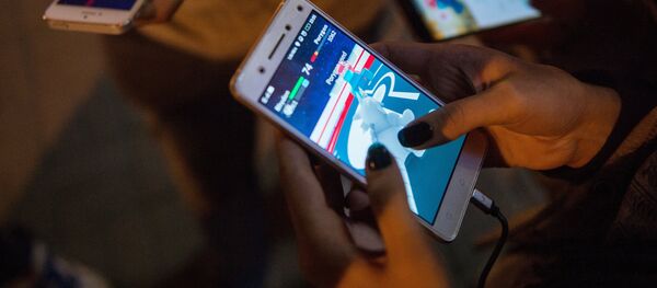 Игроки Pokemon GO в Новосибирске - Sputnik Кыргызстан