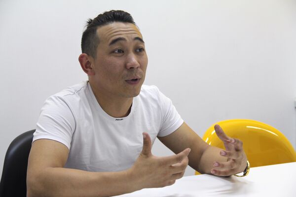 Кыргызский исполнитель Кайрат Примбердиев - Sputnik Кыргызстан