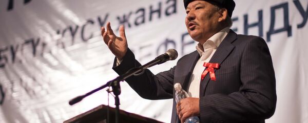 Экс-депутат Азимбек Бекназаров. Архивное фото - Sputnik Кыргызстан