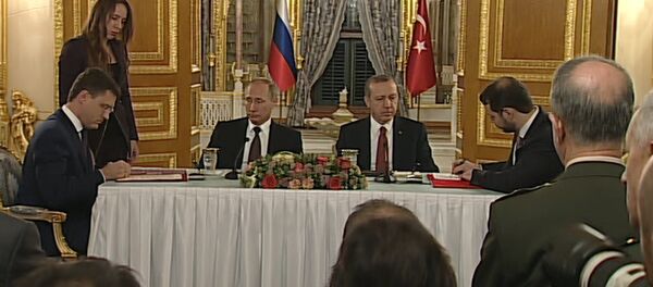 РФ и Турция подписали соглашение по Турецкому потоку. Кадры церемонии - Sputnik Кыргызстан