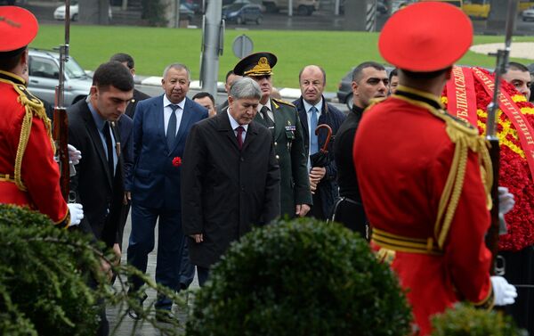 Официальный визит президента КР Алмазбека Атамбаева в Грузию - Sputnik Кыргызстан