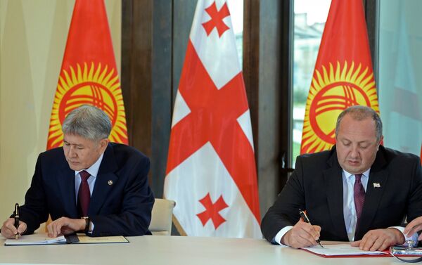 Официальный визит Алмазбека Атамбаева в Грузию - Sputnik Кыргызстан