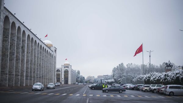 Осенний снег в Бишкеке - Sputnik Кыргызстан