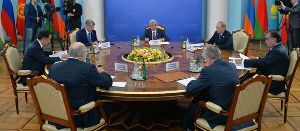 Заседание Совета коллективной безопасности ОДКБ в Ереване - Sputnik Кыргызстан